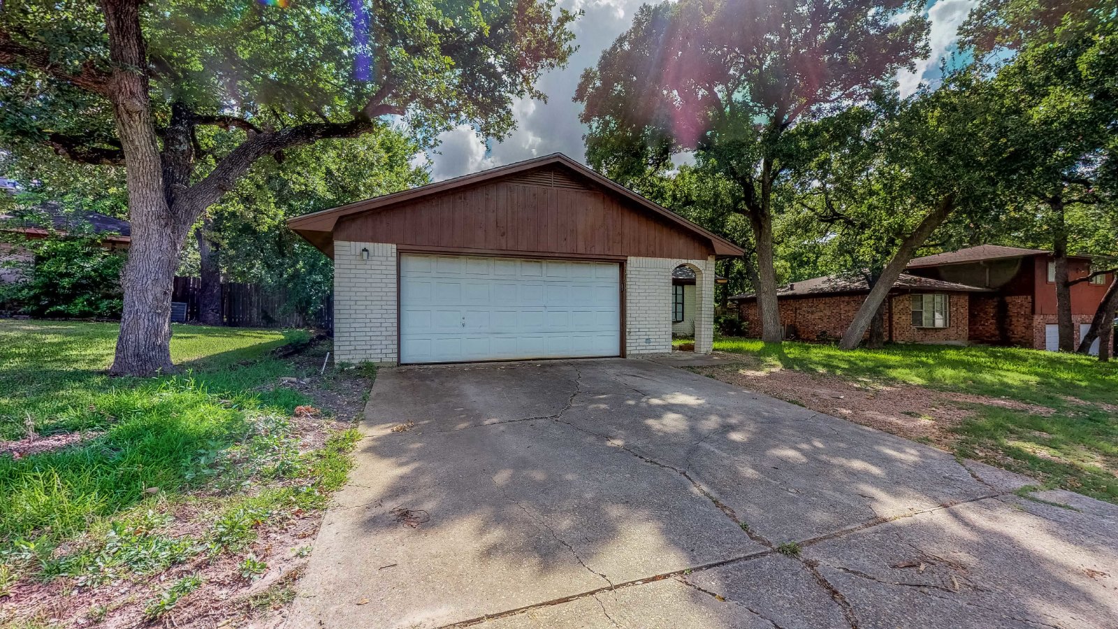 1418 Magnolia property image