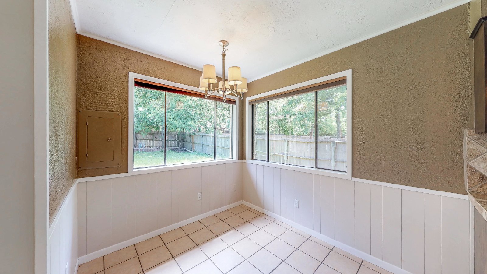 1418 Magnolia property image