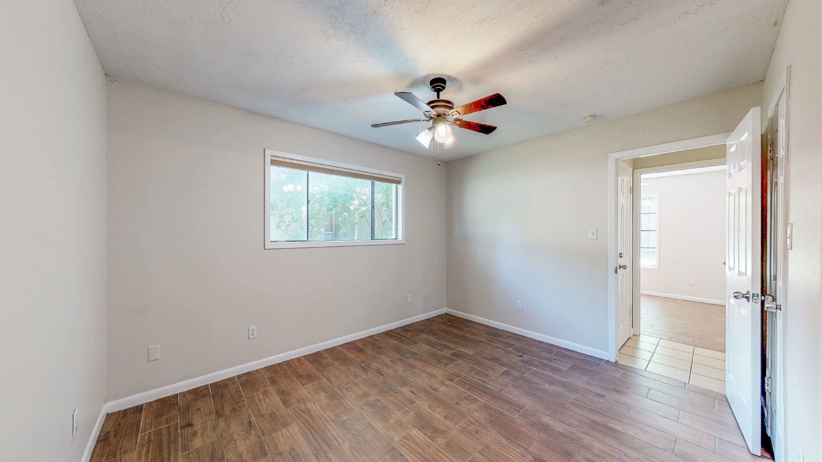 1418 Magnolia property image