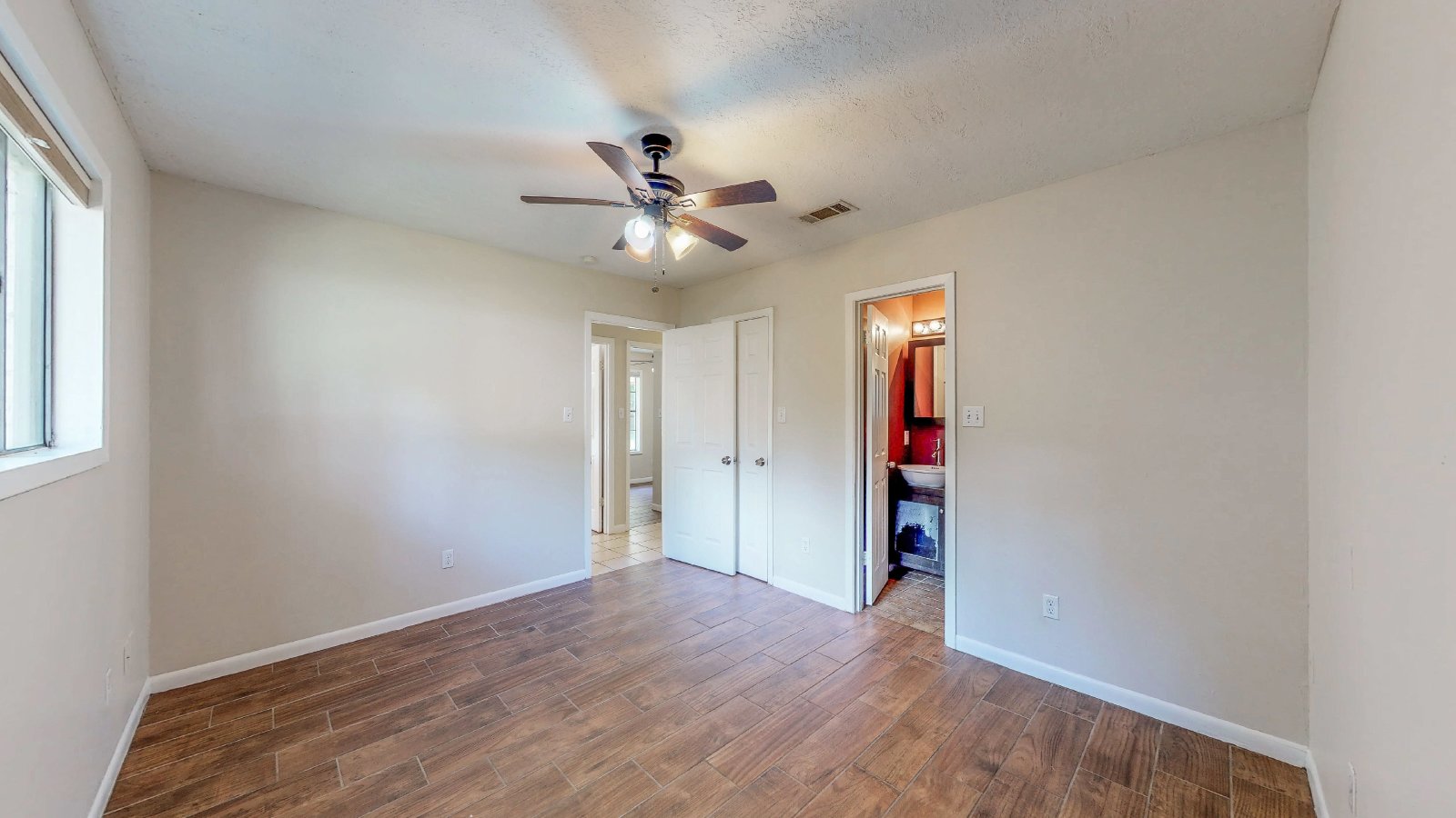 1418 Magnolia property image