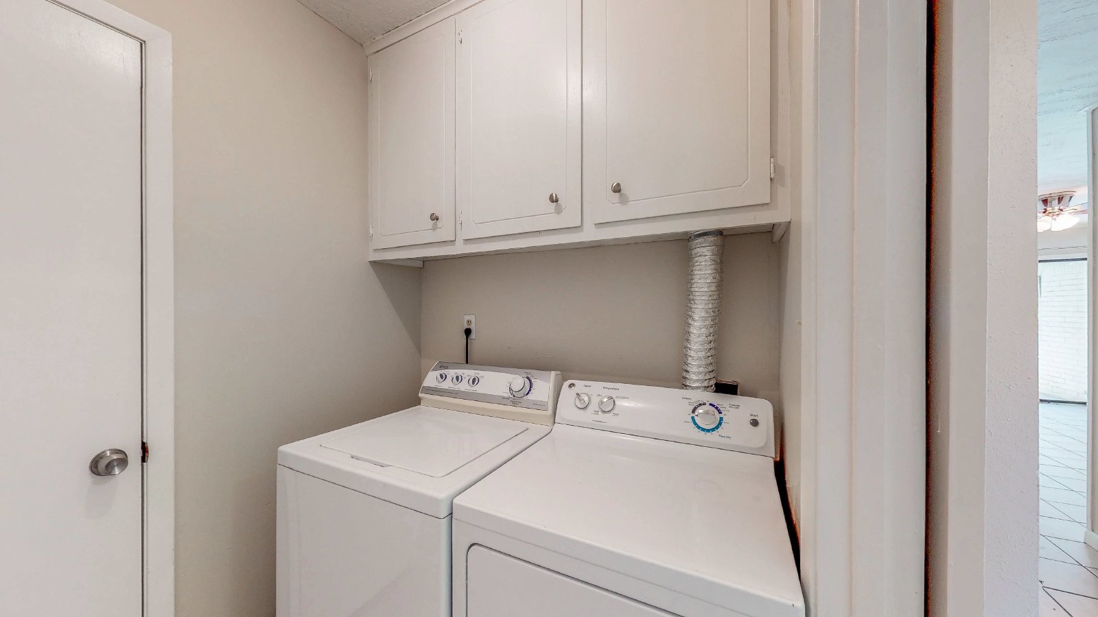 1418 Magnolia property image