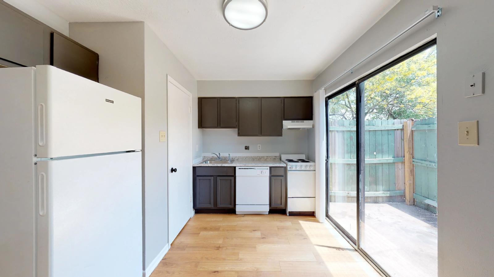 725 Peppertree Dr Apt 1 property image