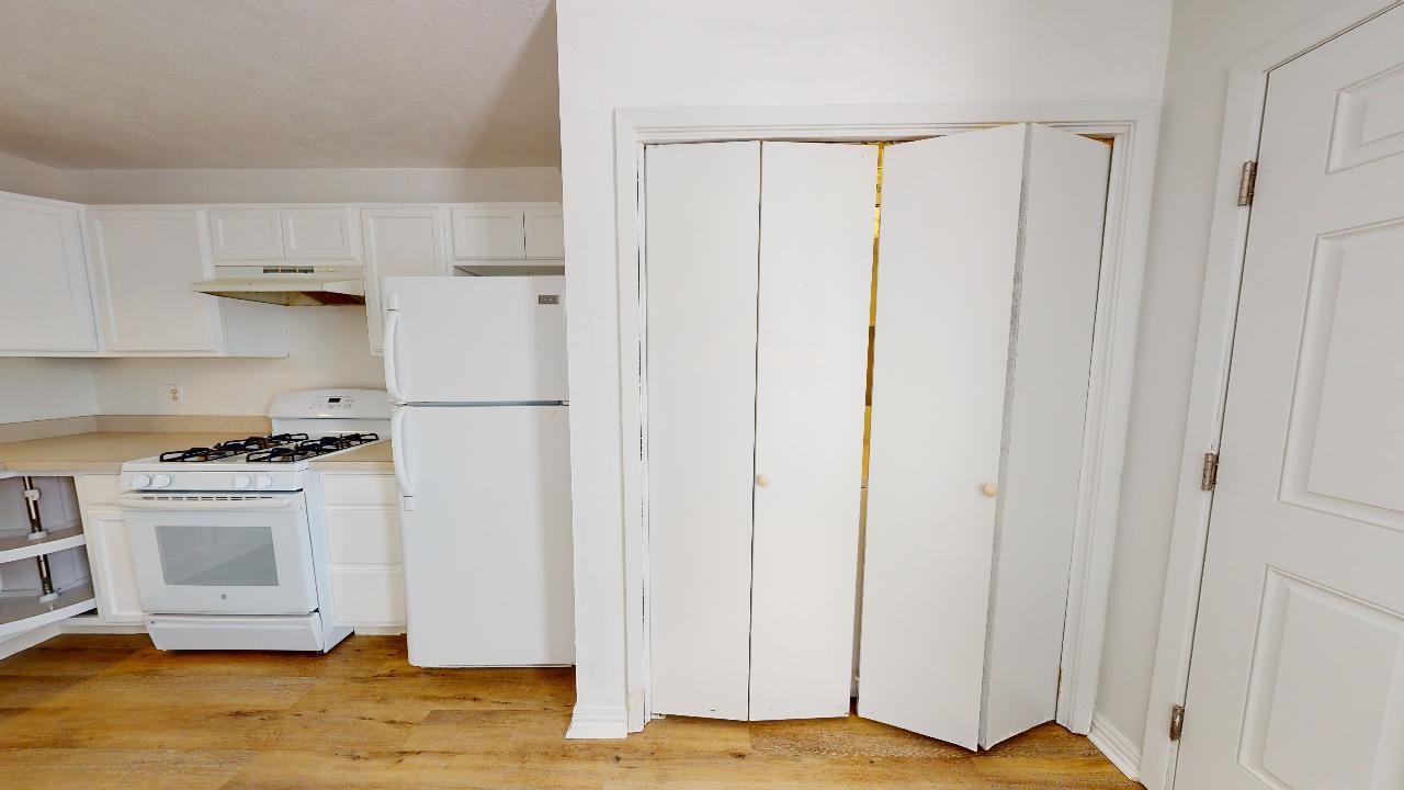 Unit D property image