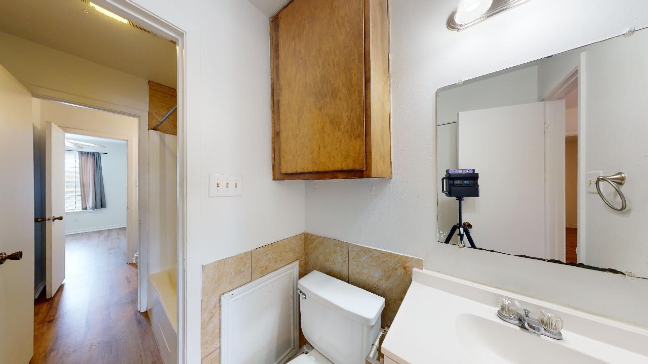 Unit D property image