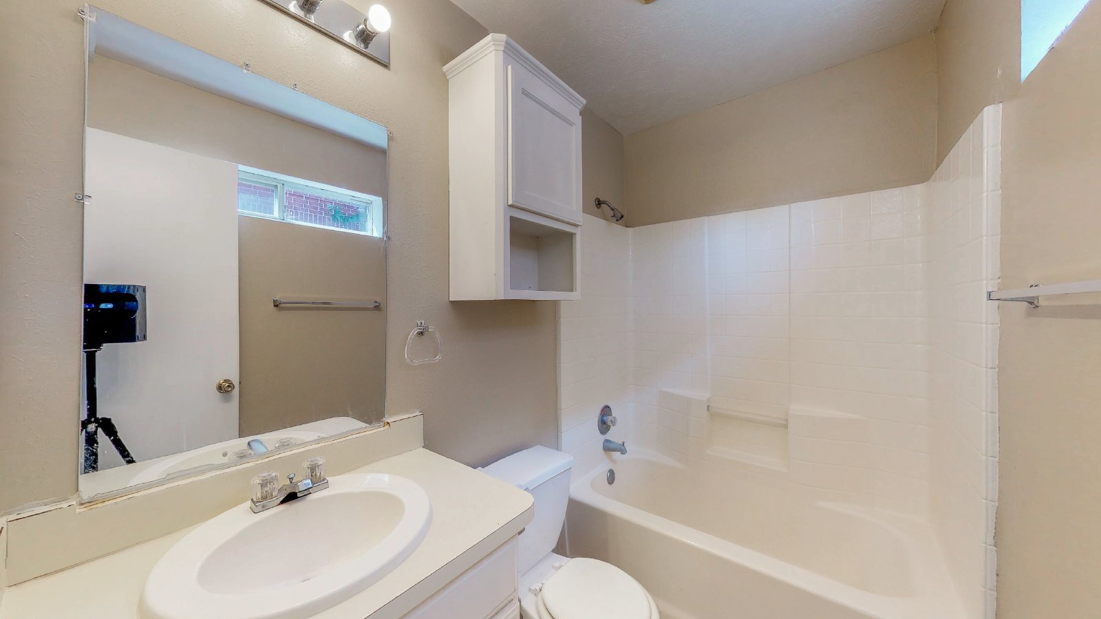 1507 Hollowhill Drive B property image