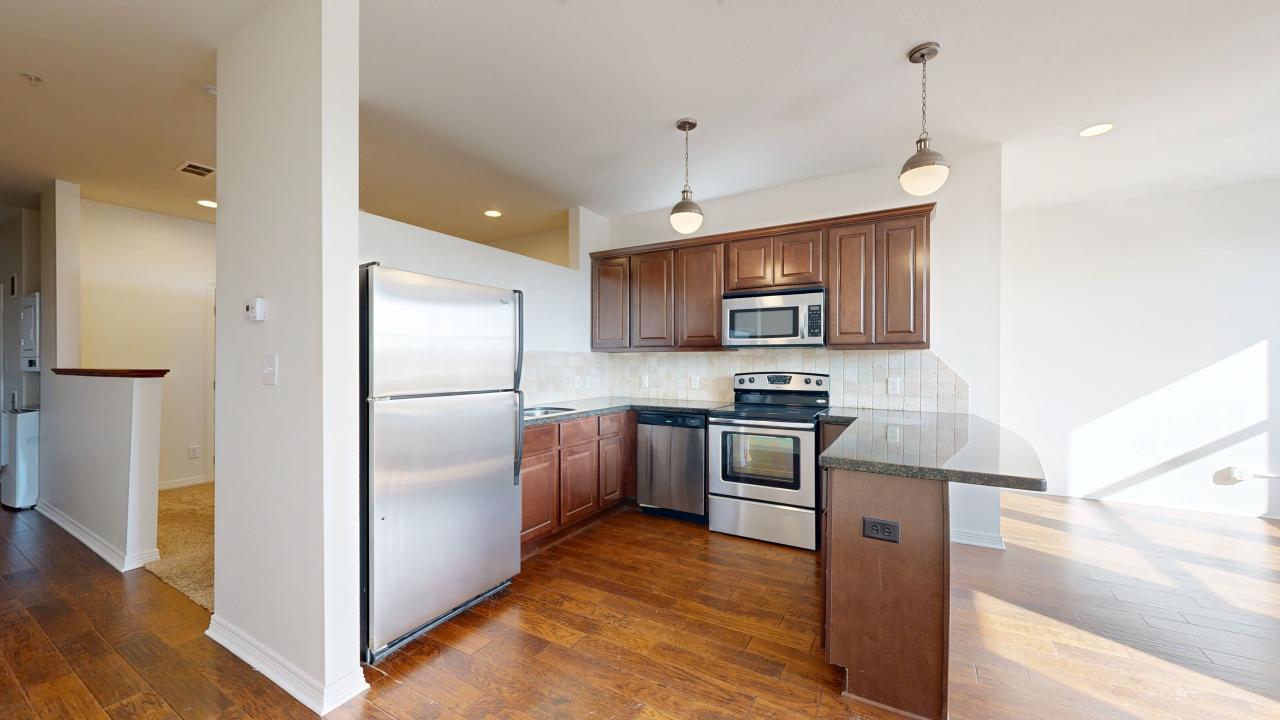 206 N Main 122 property image