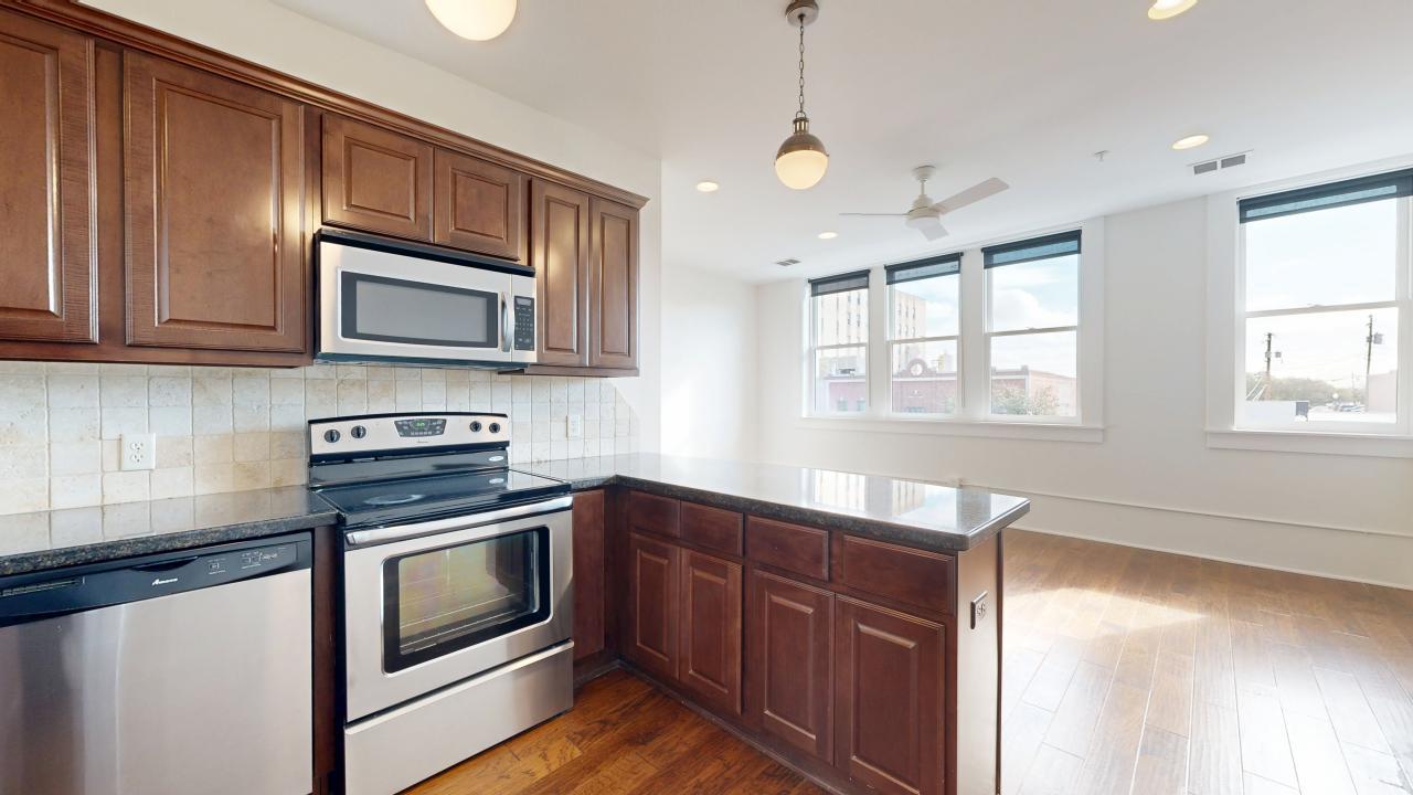 206 N Main 122 property image