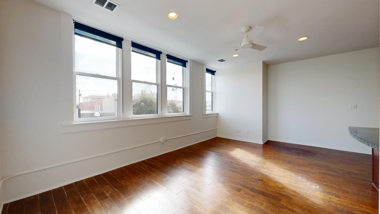 206 N Main 122 property image