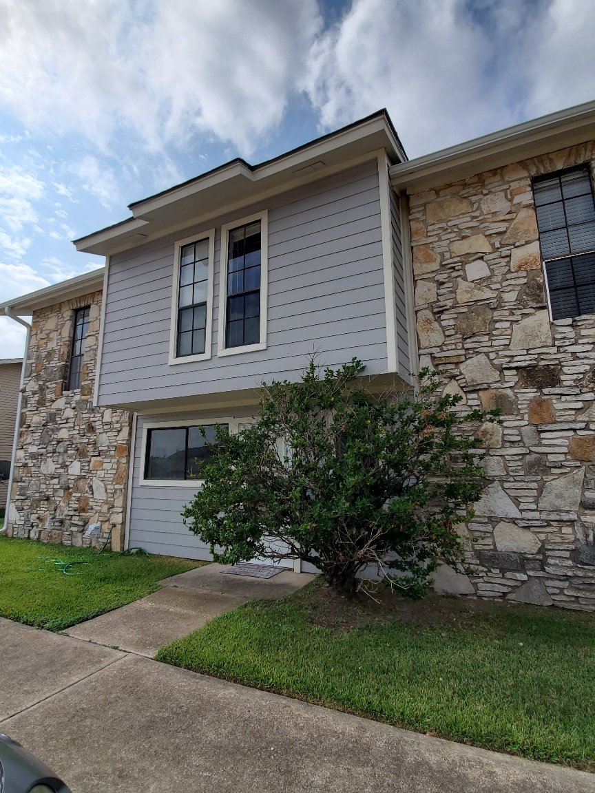 Unit B property image