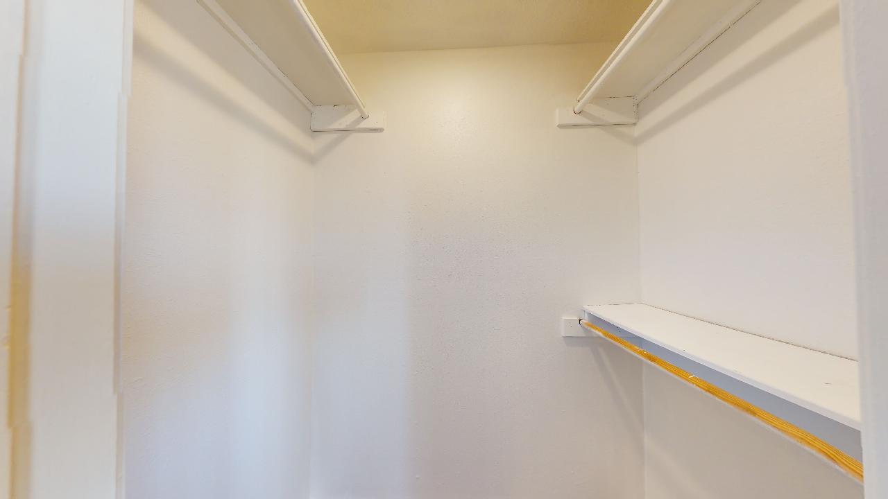 Unit B property image