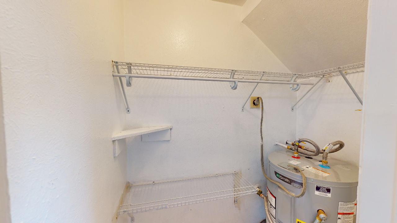 Unit B property image