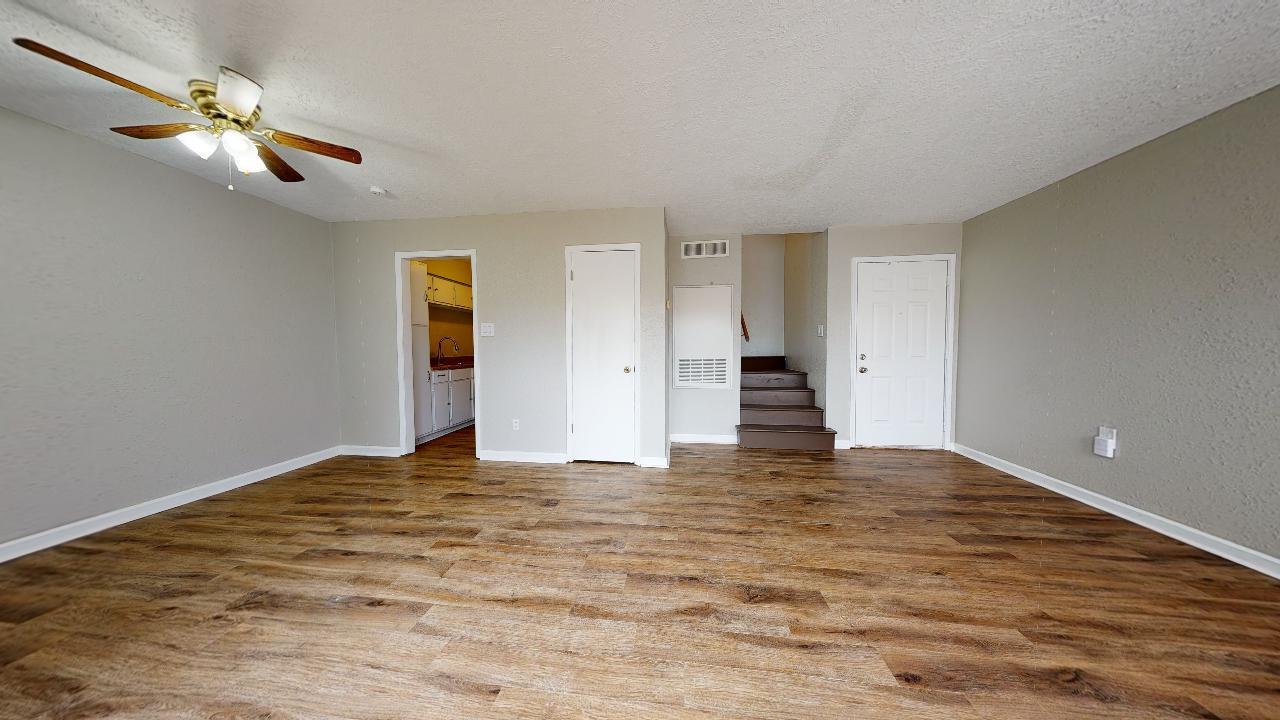 Unit B property image
