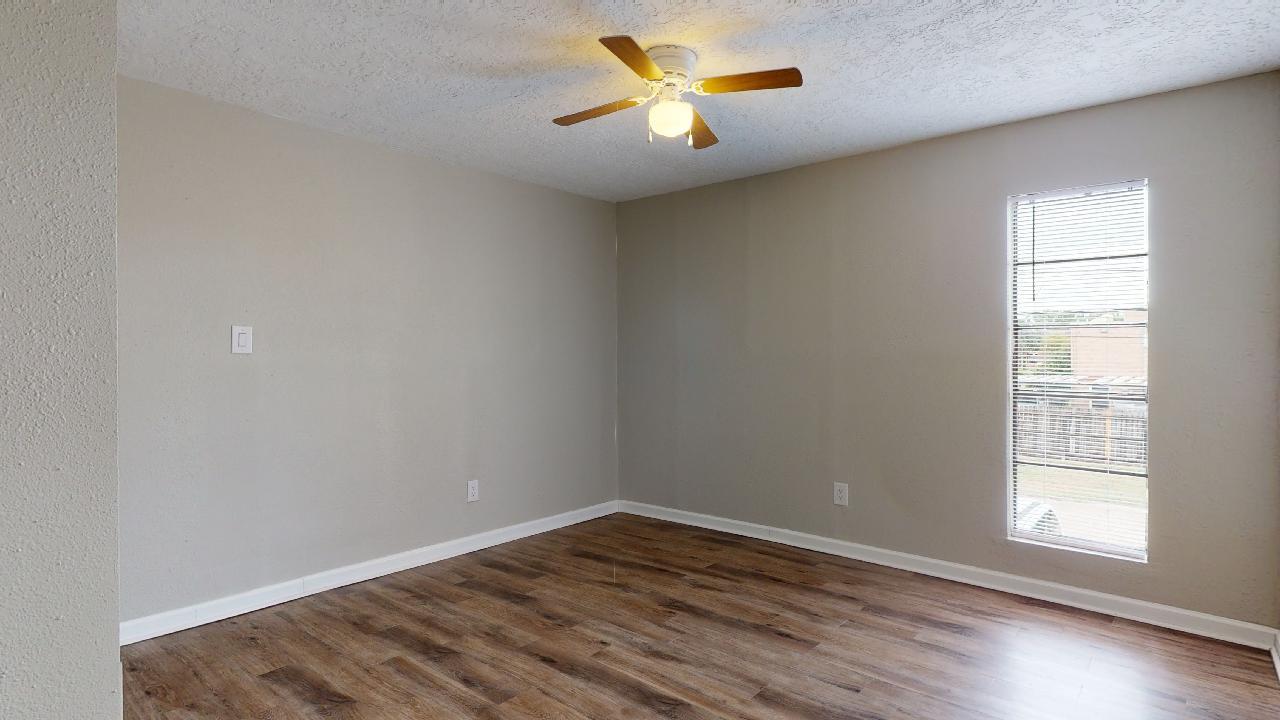 Unit B property image