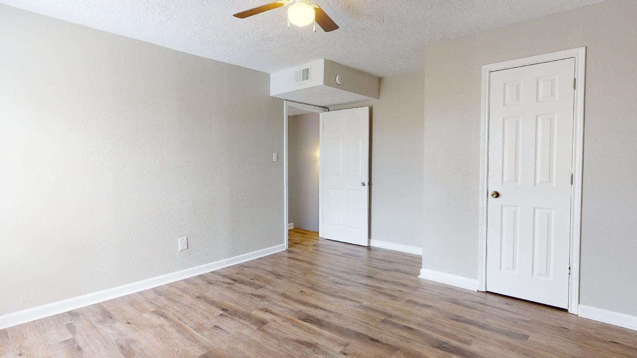 Unit B property image