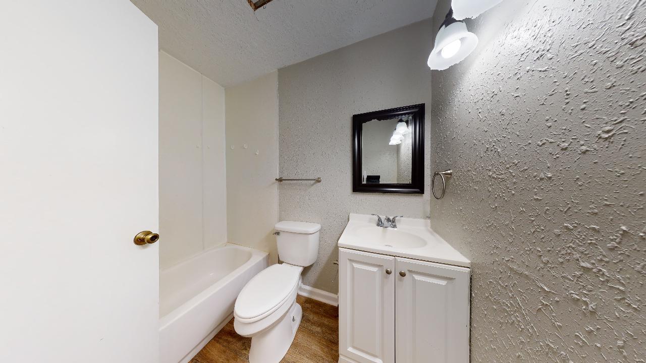 Unit B property image