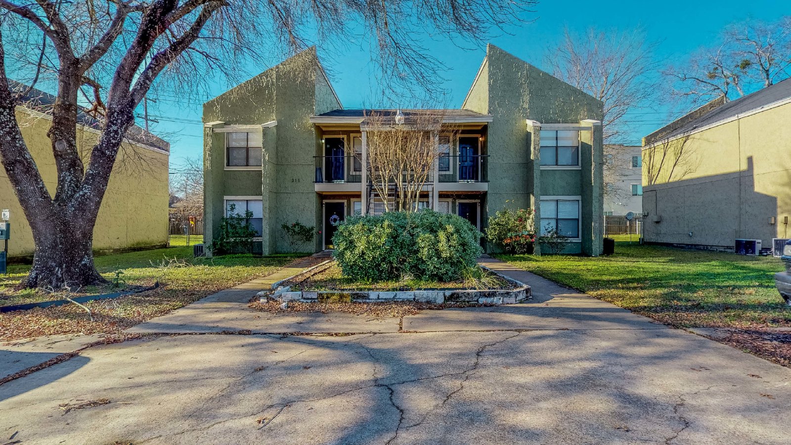 311 Manuel Unit D property image
