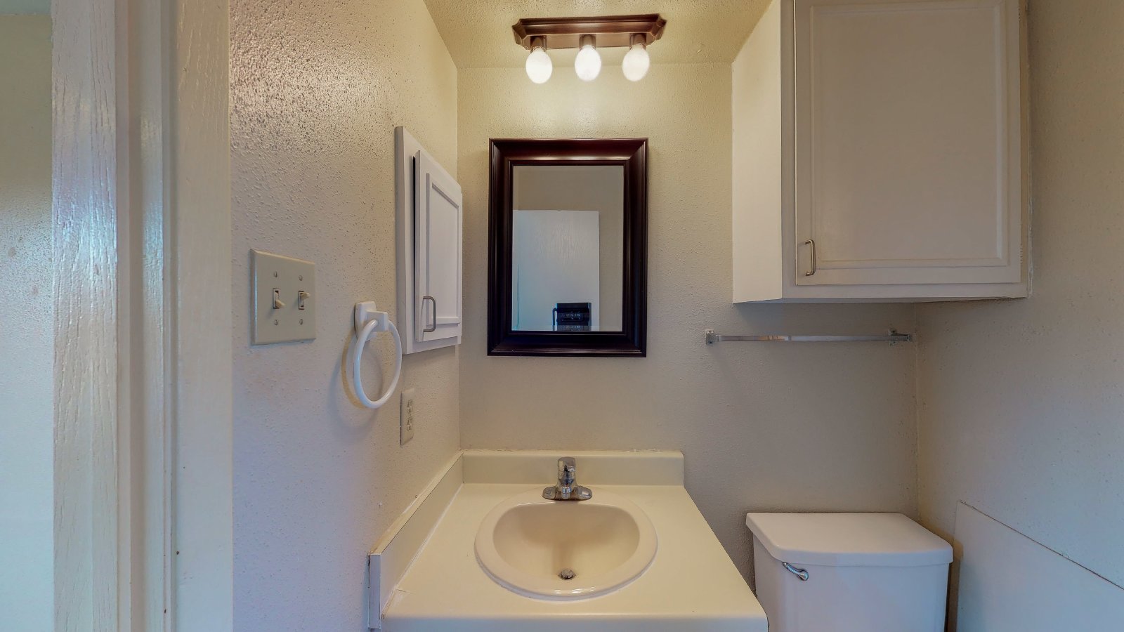 311 Manuel Unit D property image