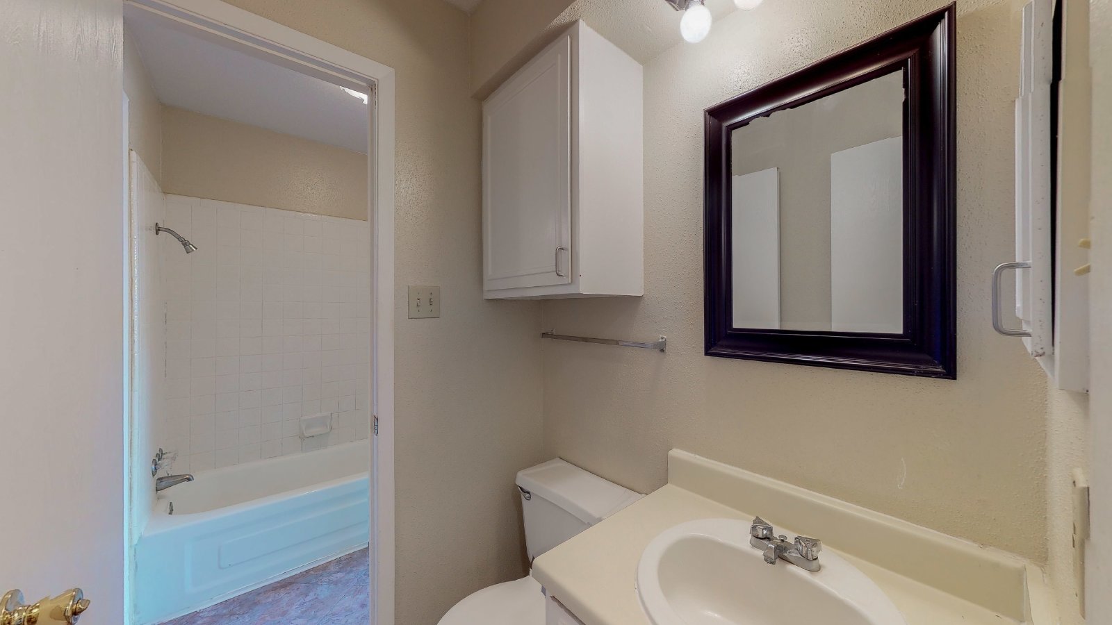311 Manuel Unit D property image