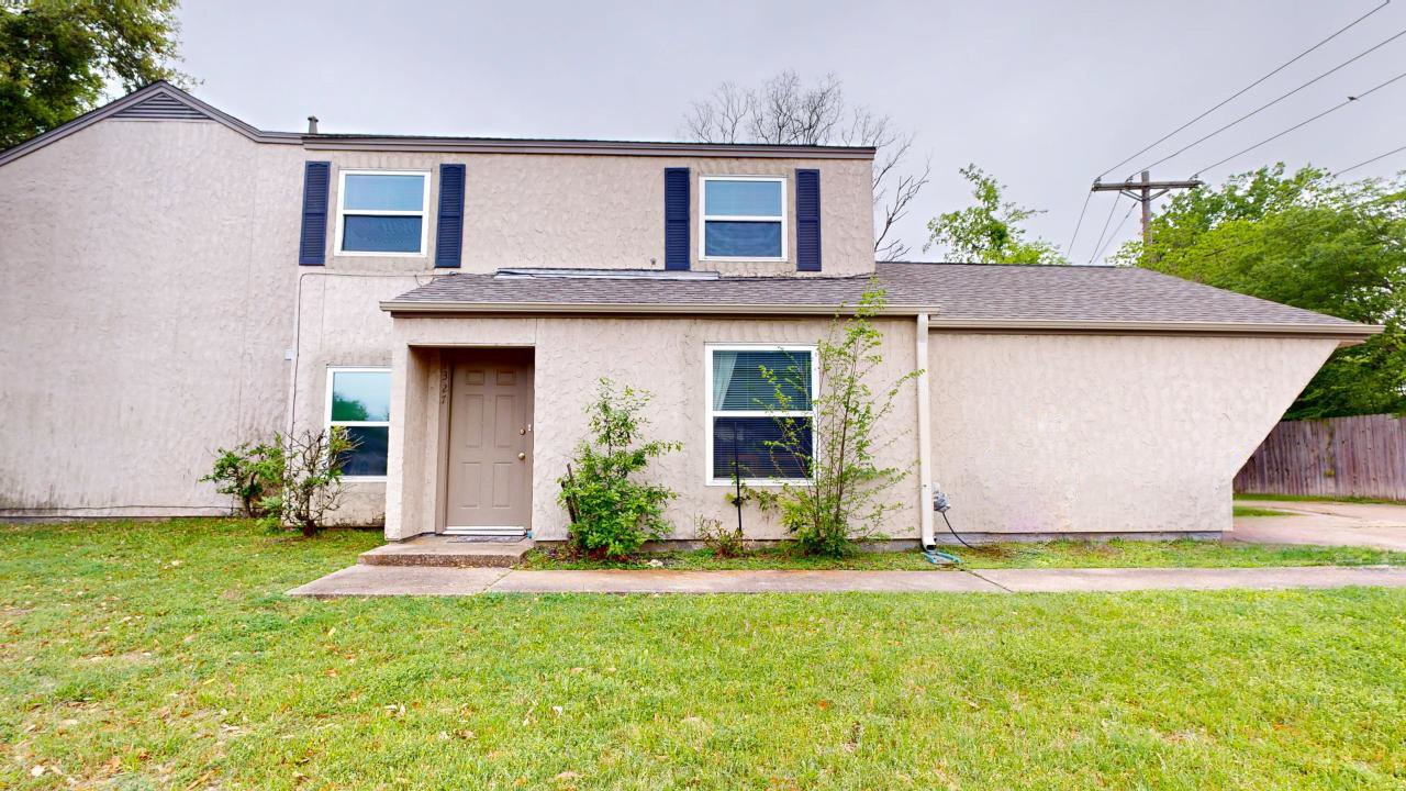 1327 Airline property image
