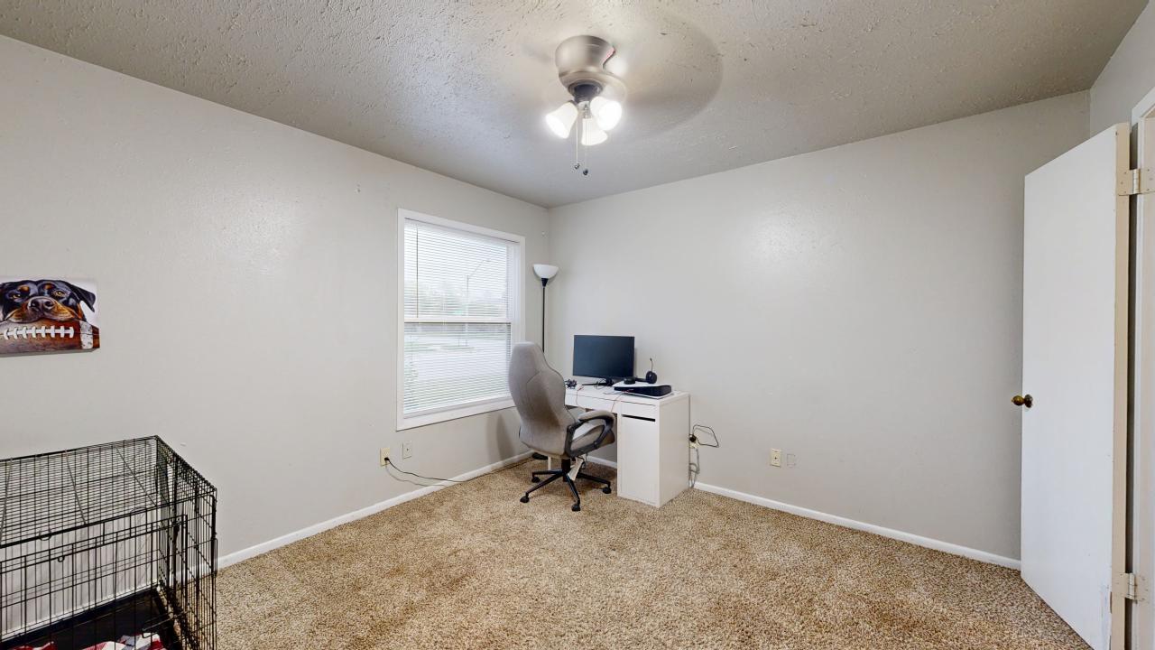 1327 Airline property image