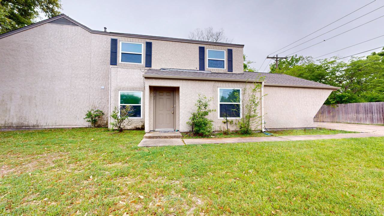 1327 Airline property image