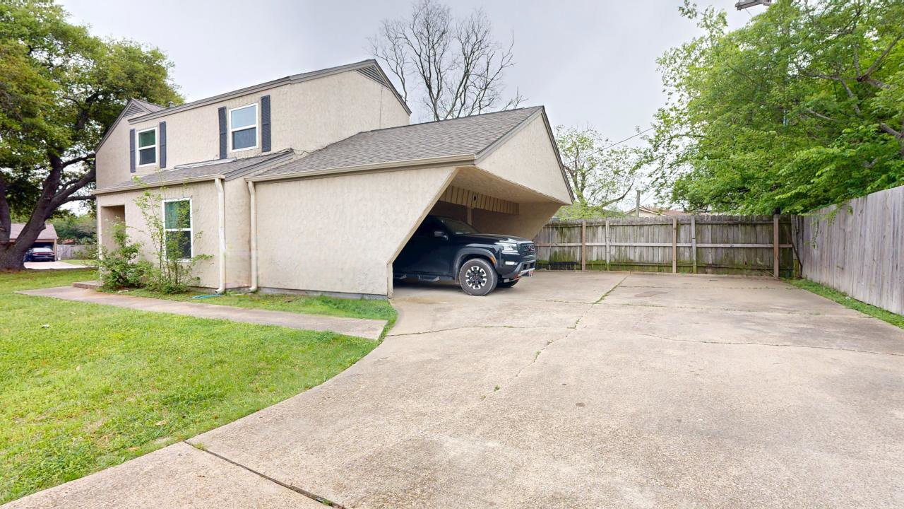 1327 Airline property image