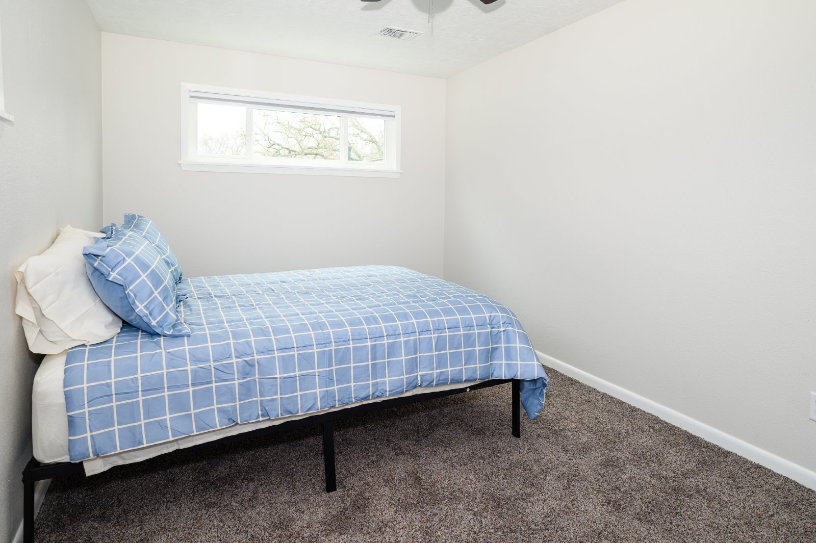 Suite C property image