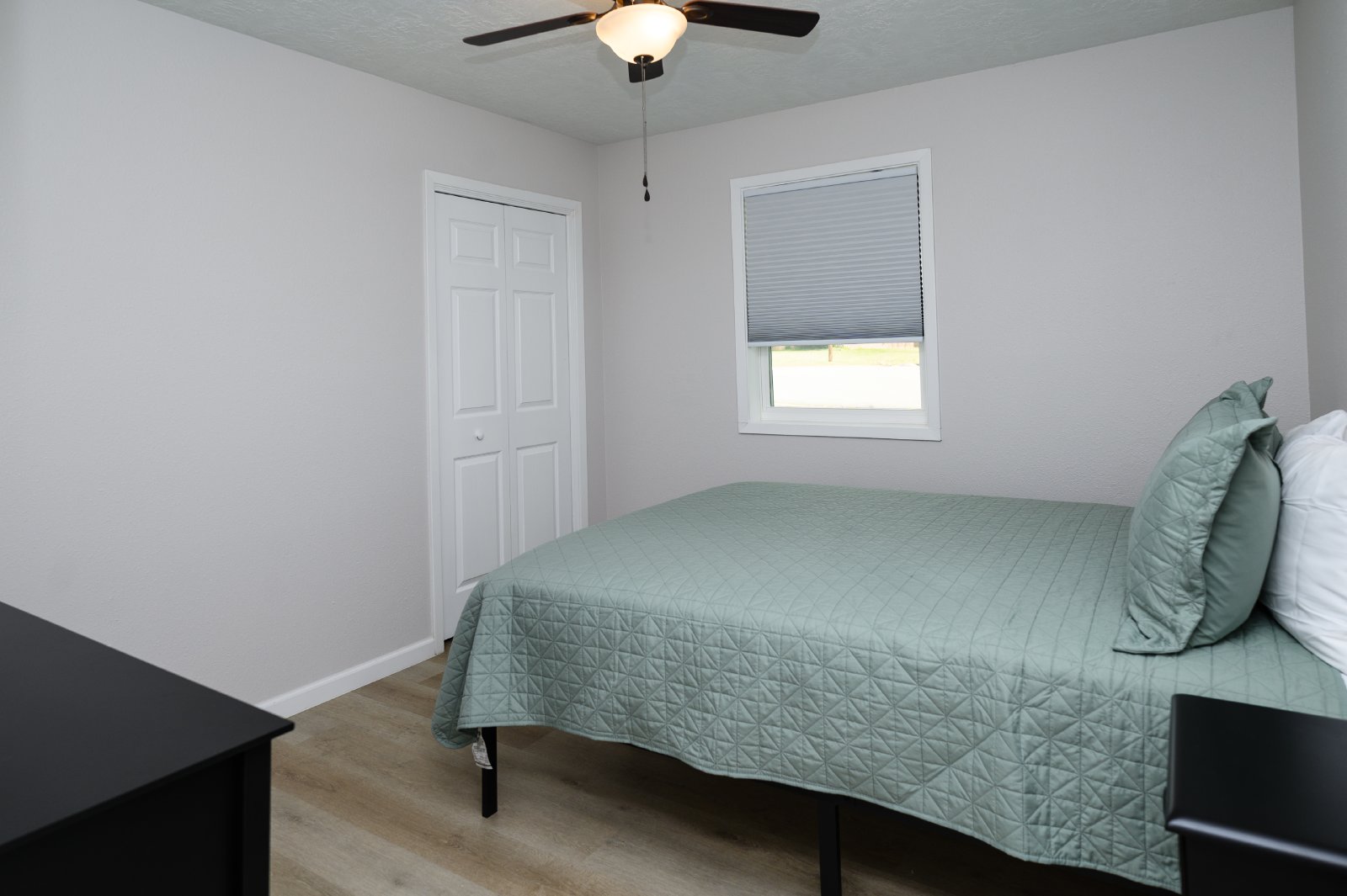 Suite D property image
