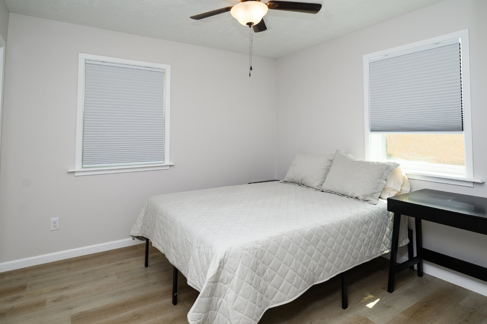 Suite D property image