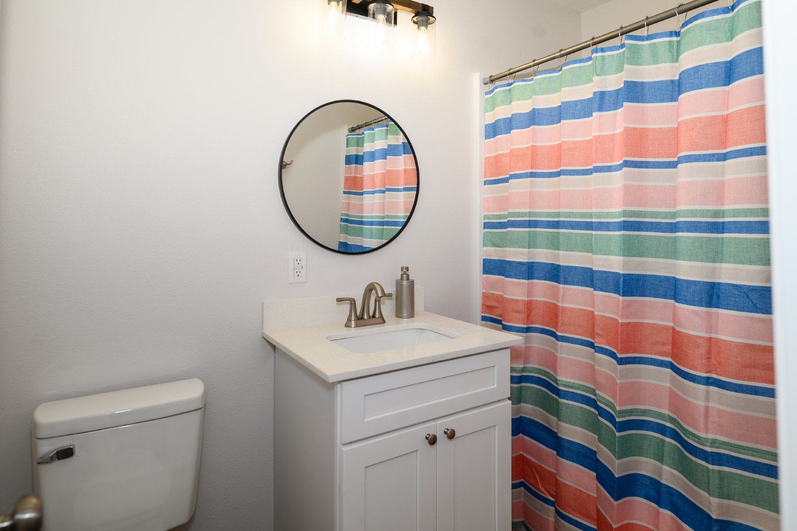 Suite D property image