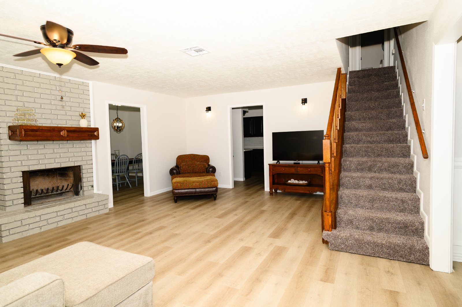 Suite D property image