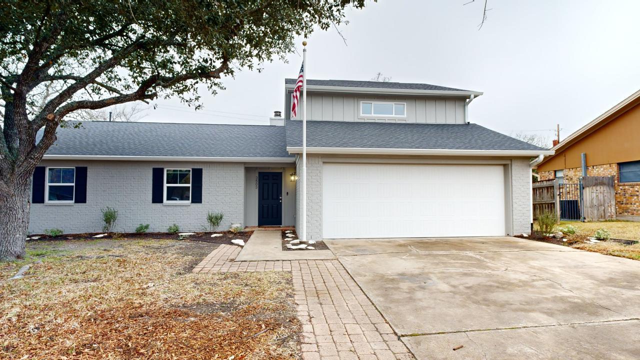 Suite D property image