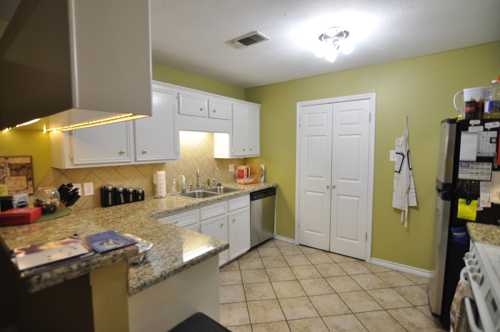 1017 Lincoln property image