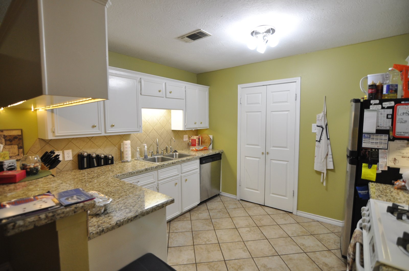 1017 Lincoln property image
