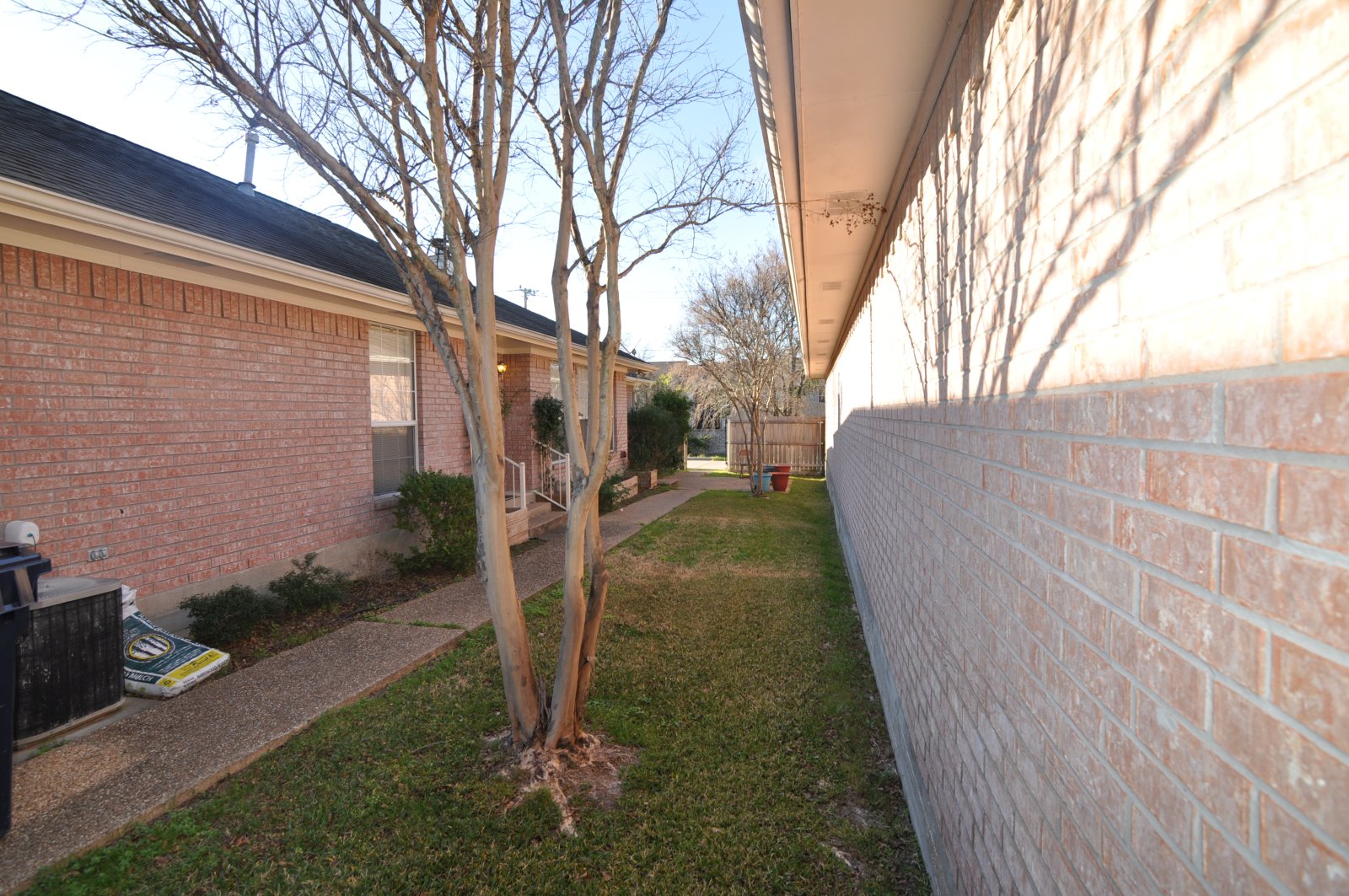 1017 Lincoln property image