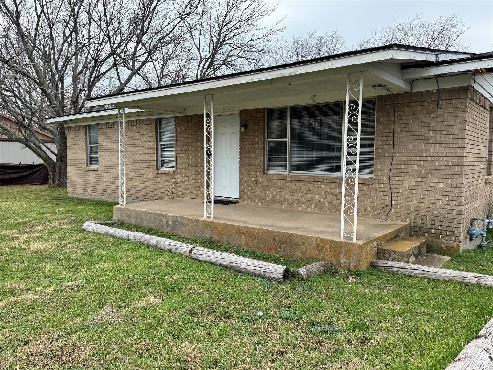 IMMEDIATE MOVE IN! property image