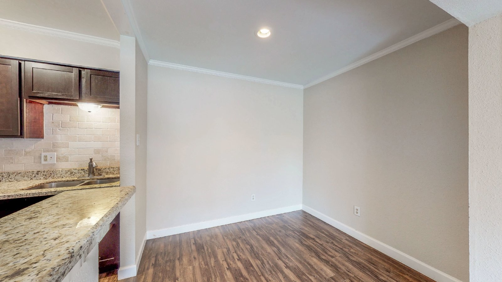 904 University Oaks #085 property image