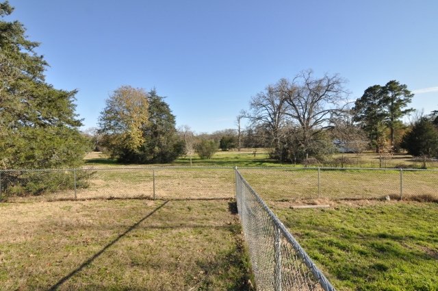 #12 property image