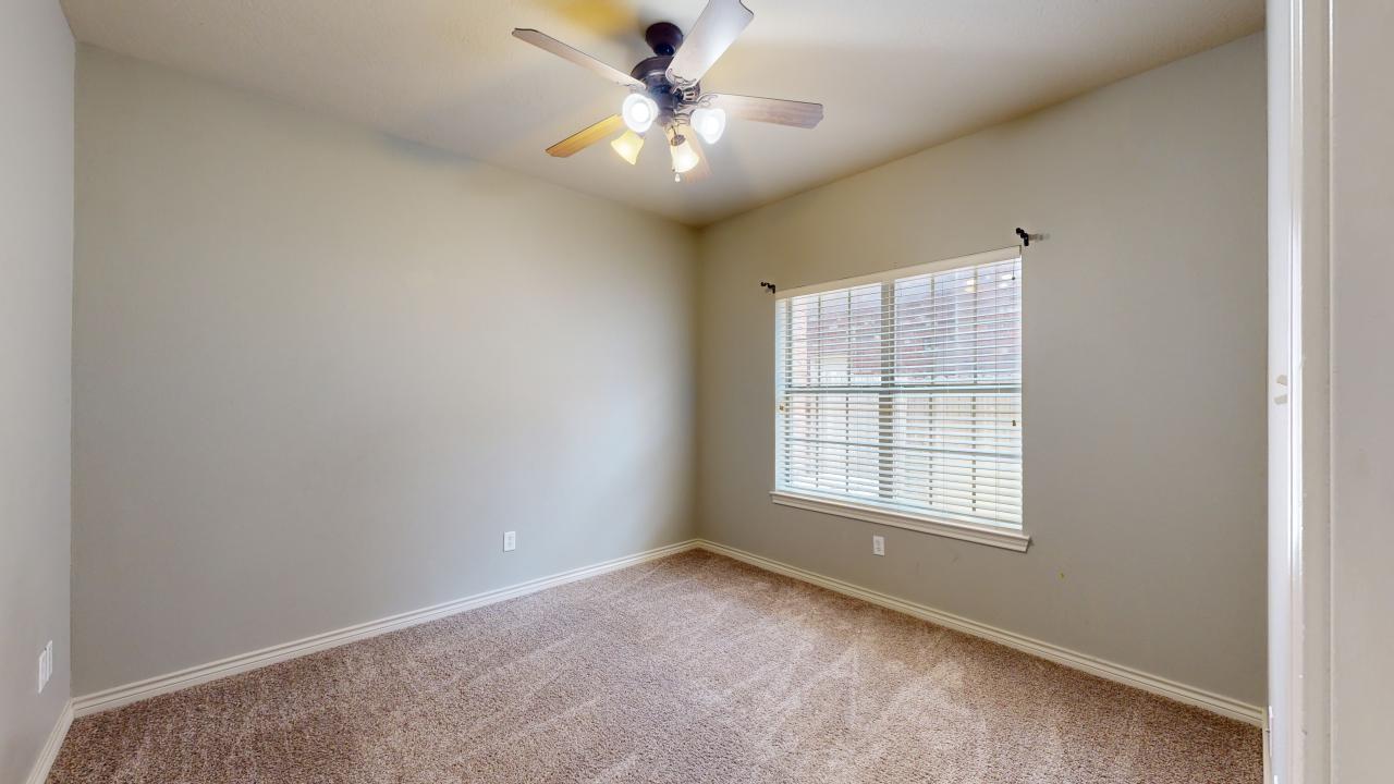 211 Forest Room B property image