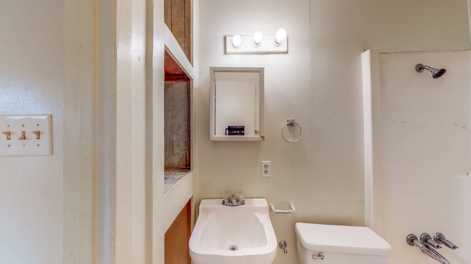 204 Lynn Drive property image