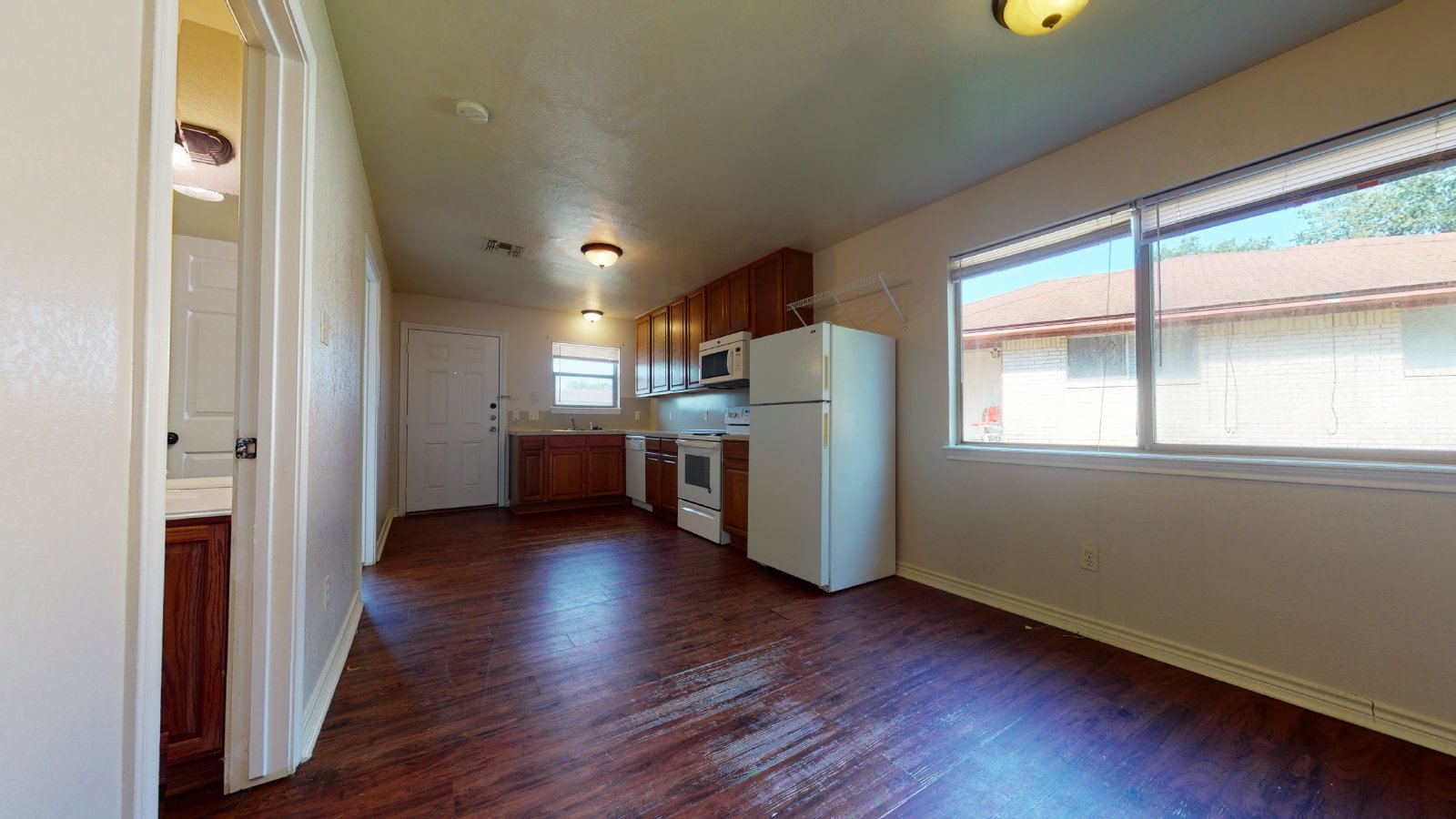 1915 Pine Tree B property image