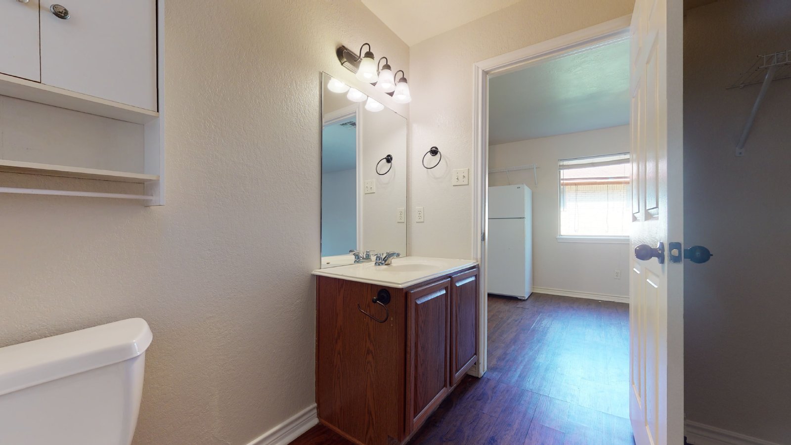 1915 Pine Tree B property image