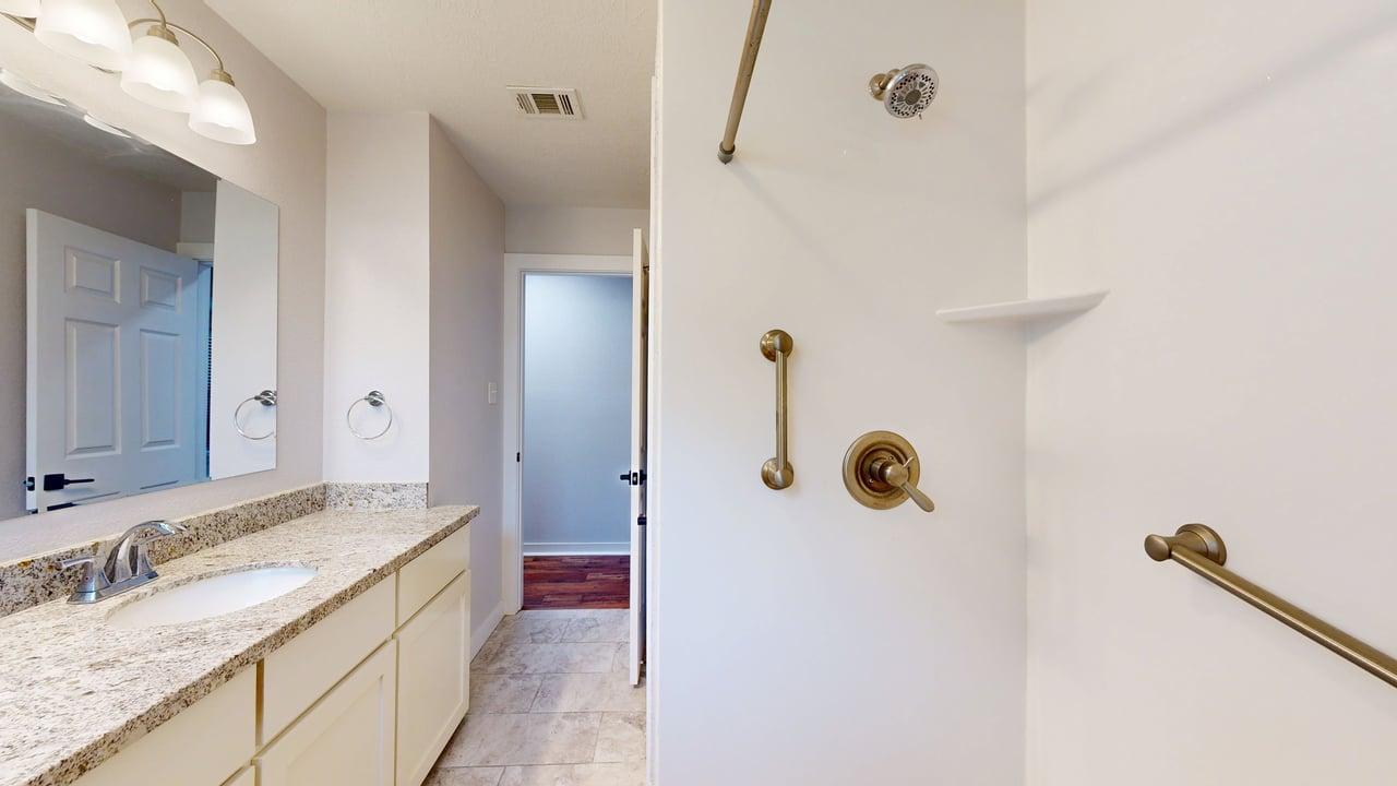 May Move In property image