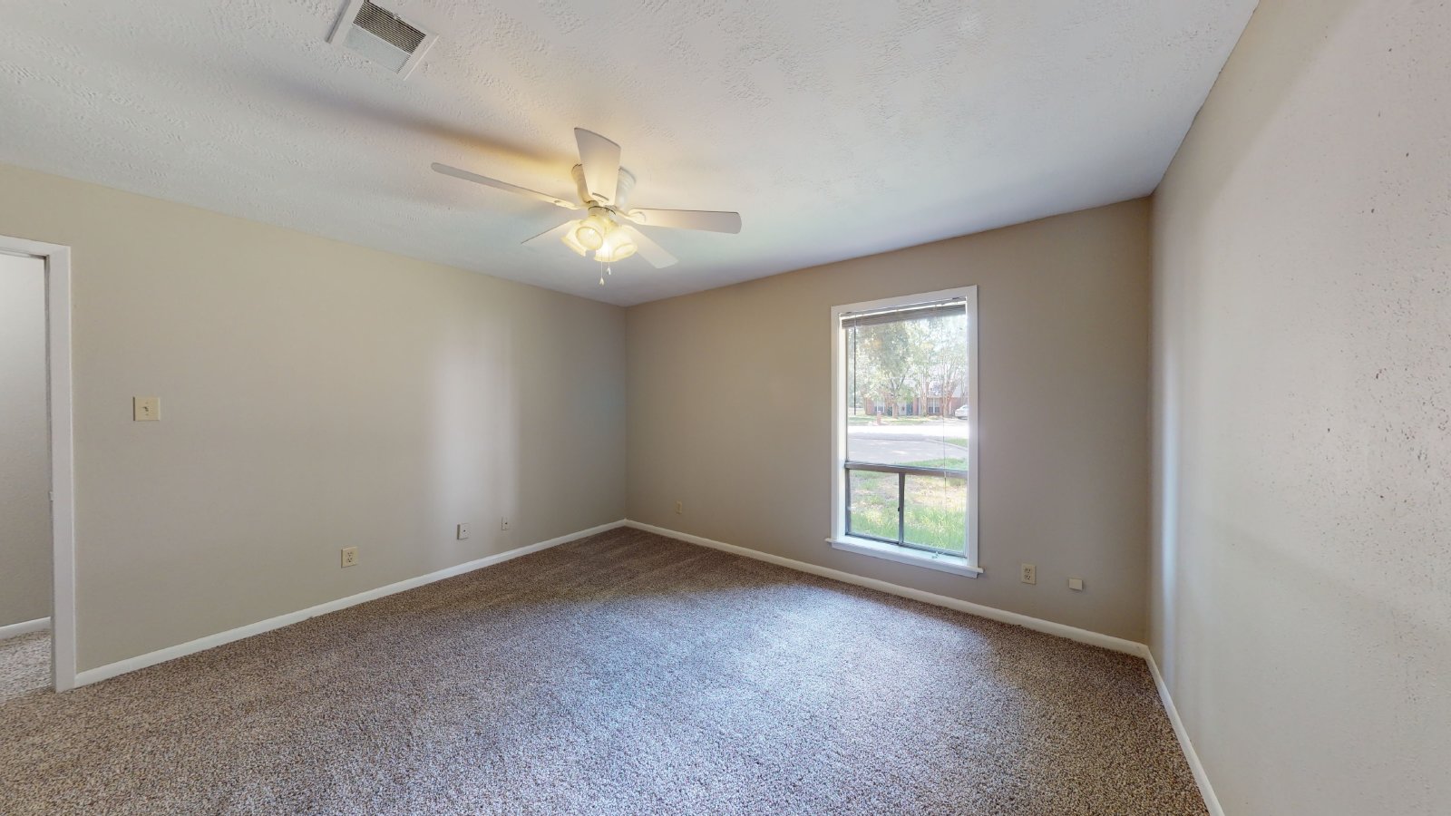 2702 Apple Creek Circle property image