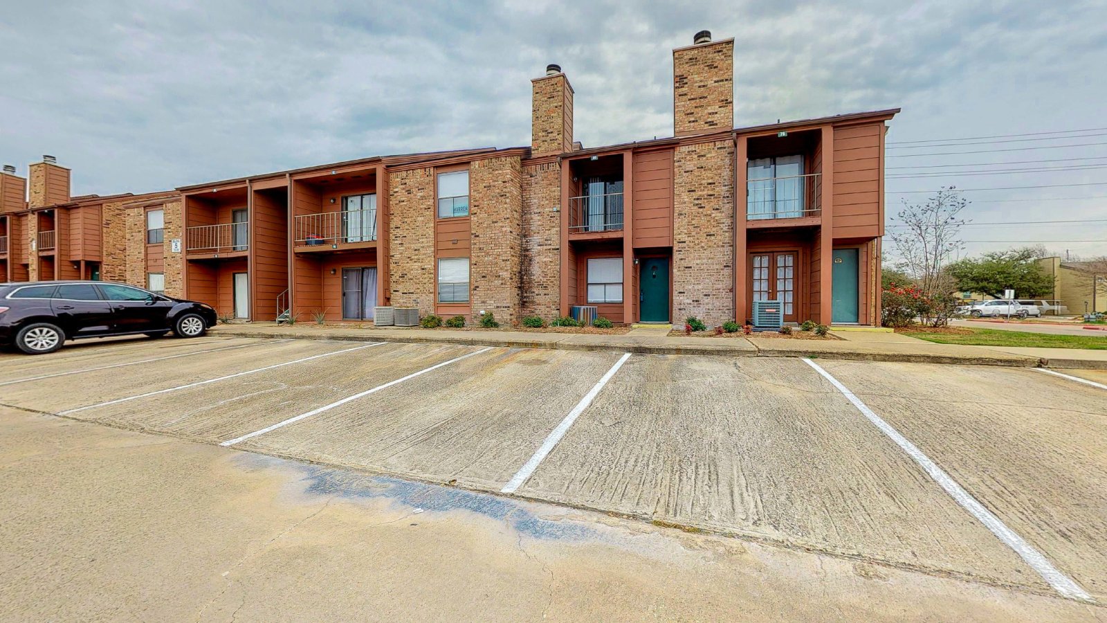 904 University Oaks #082 property image