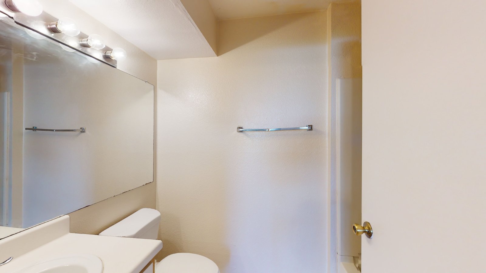 Suite B property image