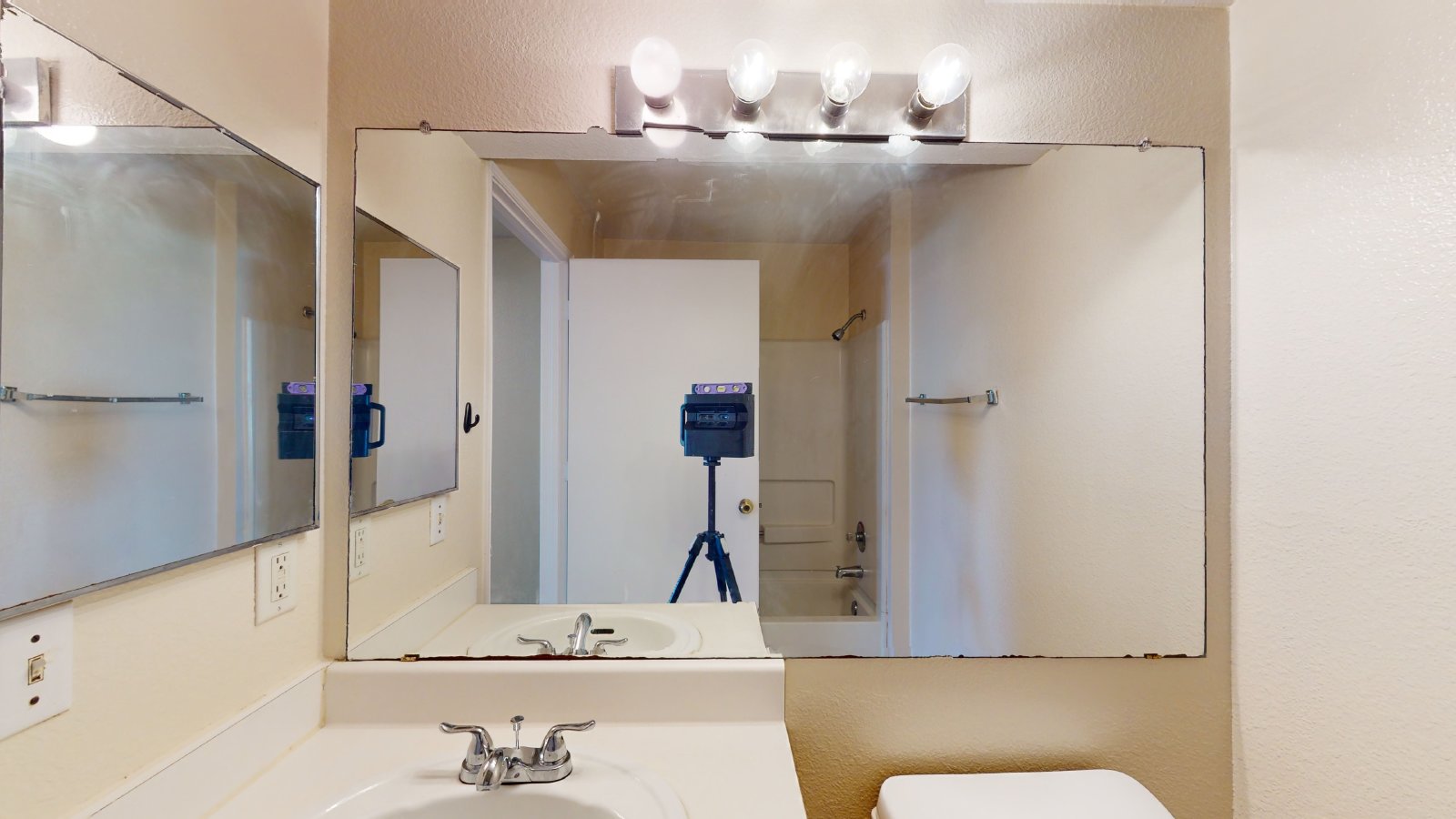 Suite B property image