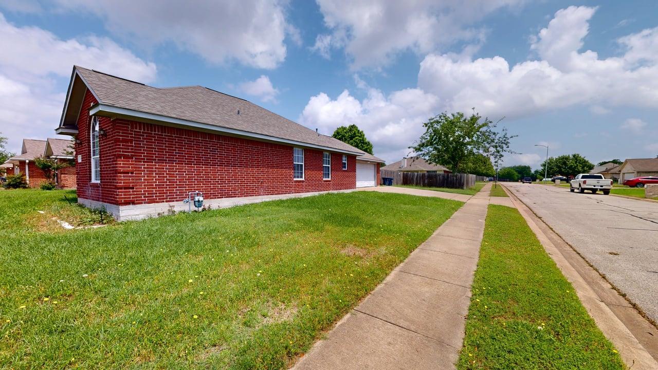 2411 Trace Meadows property image
