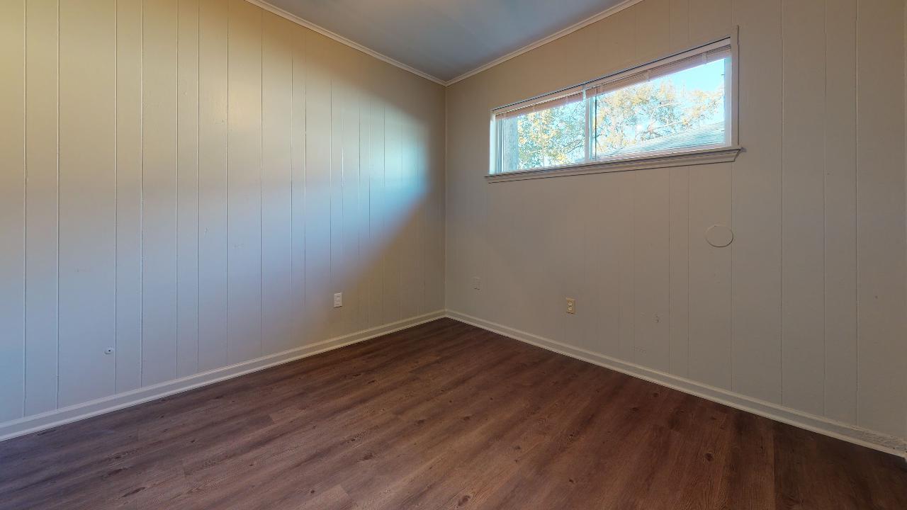 206 Lynn-B property image