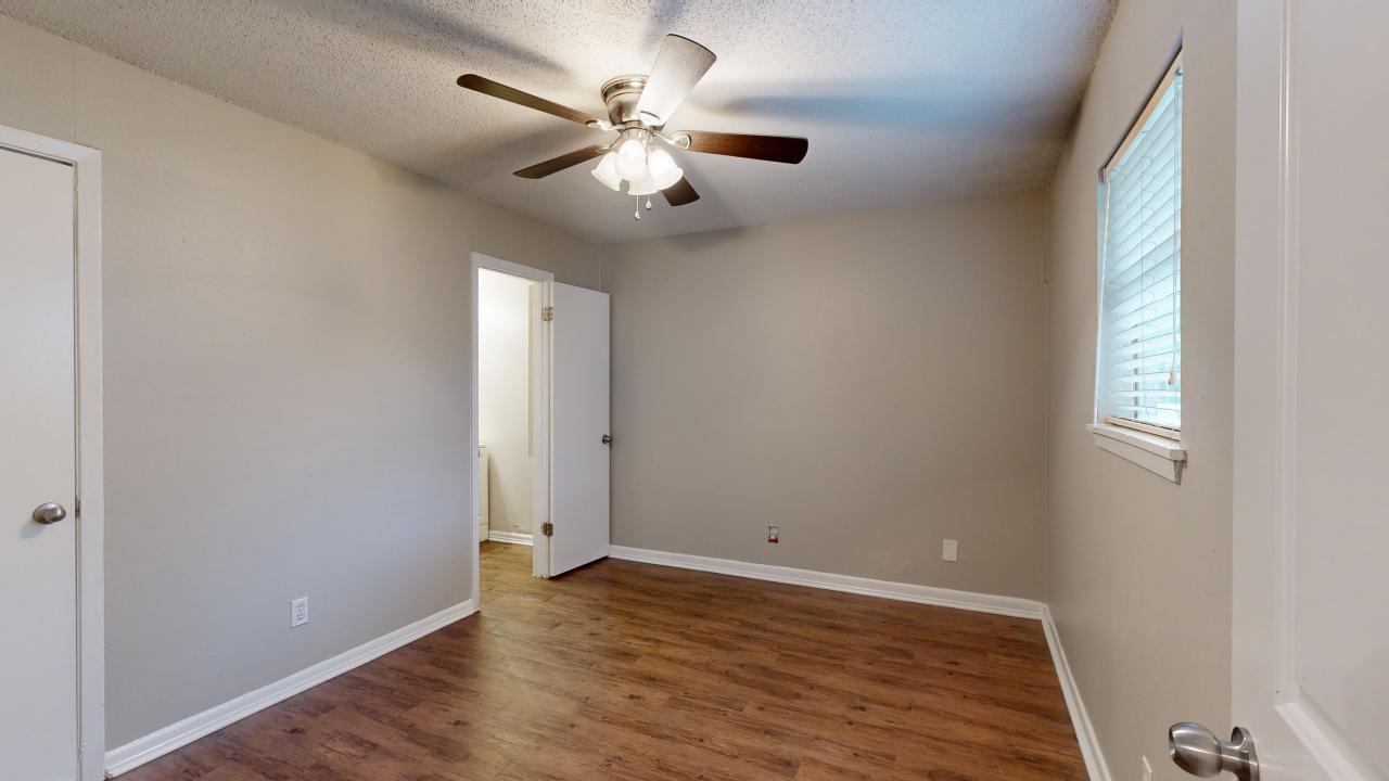 Unit 12 property image